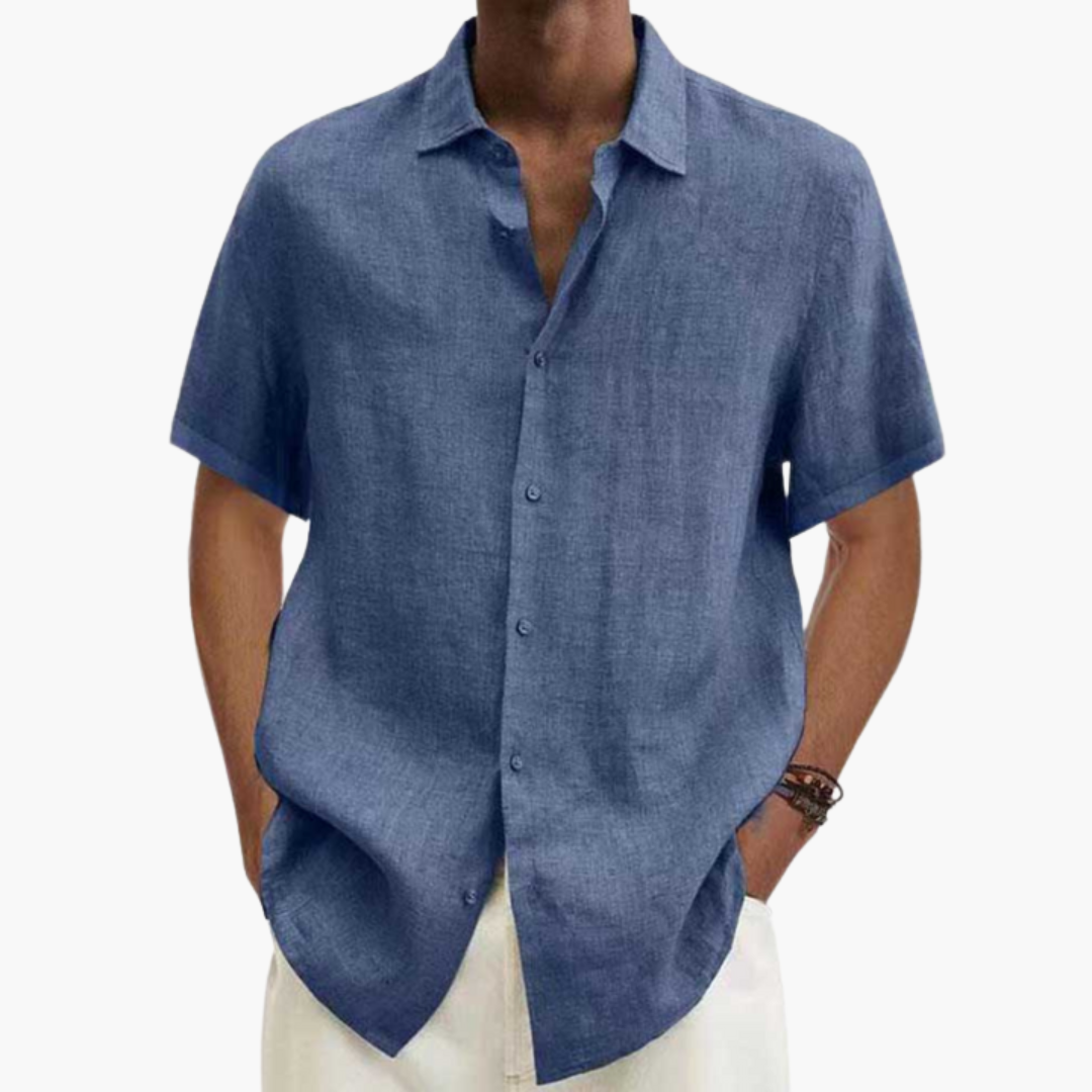 Men's short-sleeve casual shirt in blue with button placket