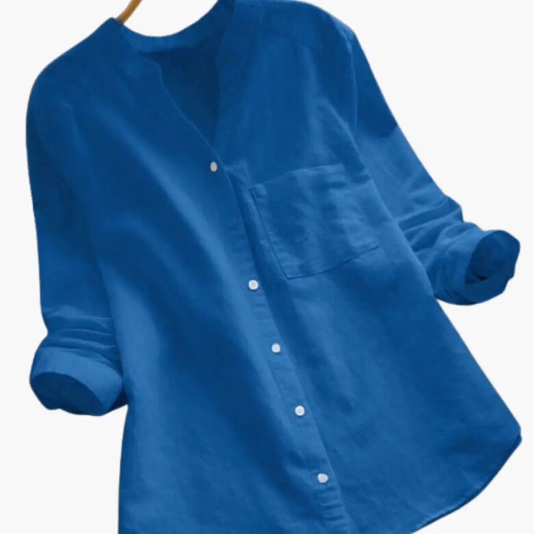 Loose-fitting blue blouse for women, long sleeves with rolled cuffs, button-down front and chest pocket