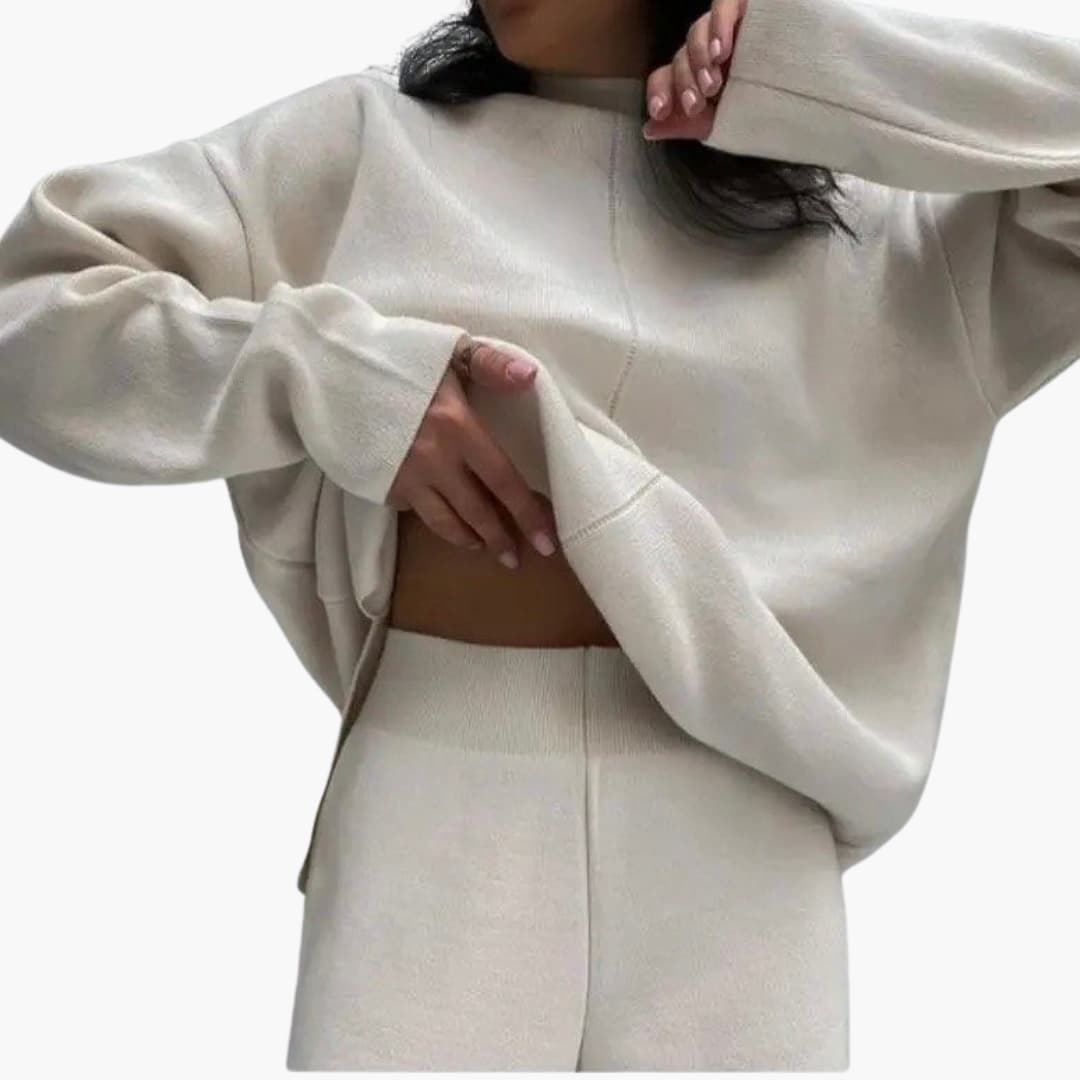 Women's loungewear set (2-piece) in cream knit with sweater and wide-leg pants