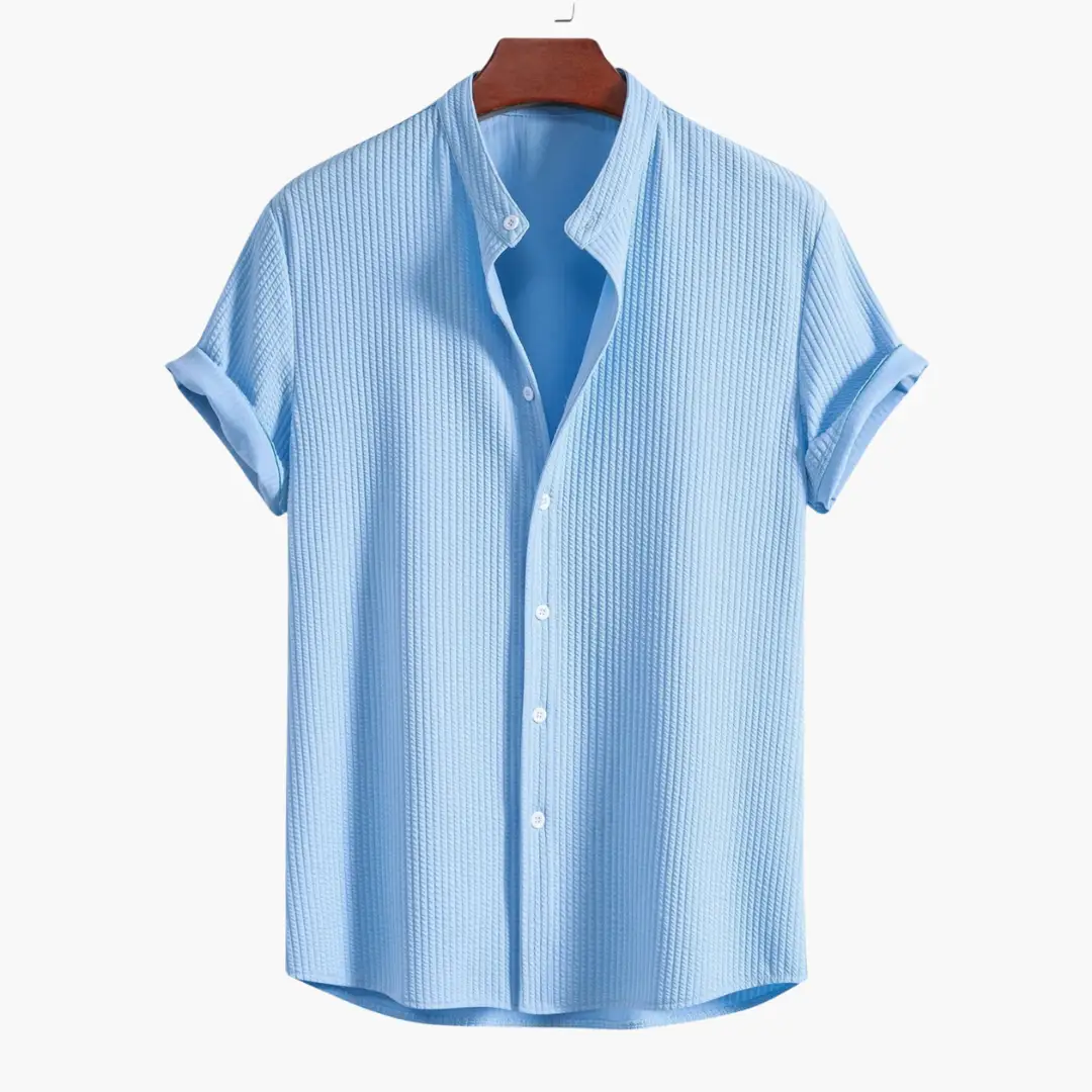 Men's shirt with stand collar in light blue, textured fabric, short rolled sleeves, button-front, slim fit.