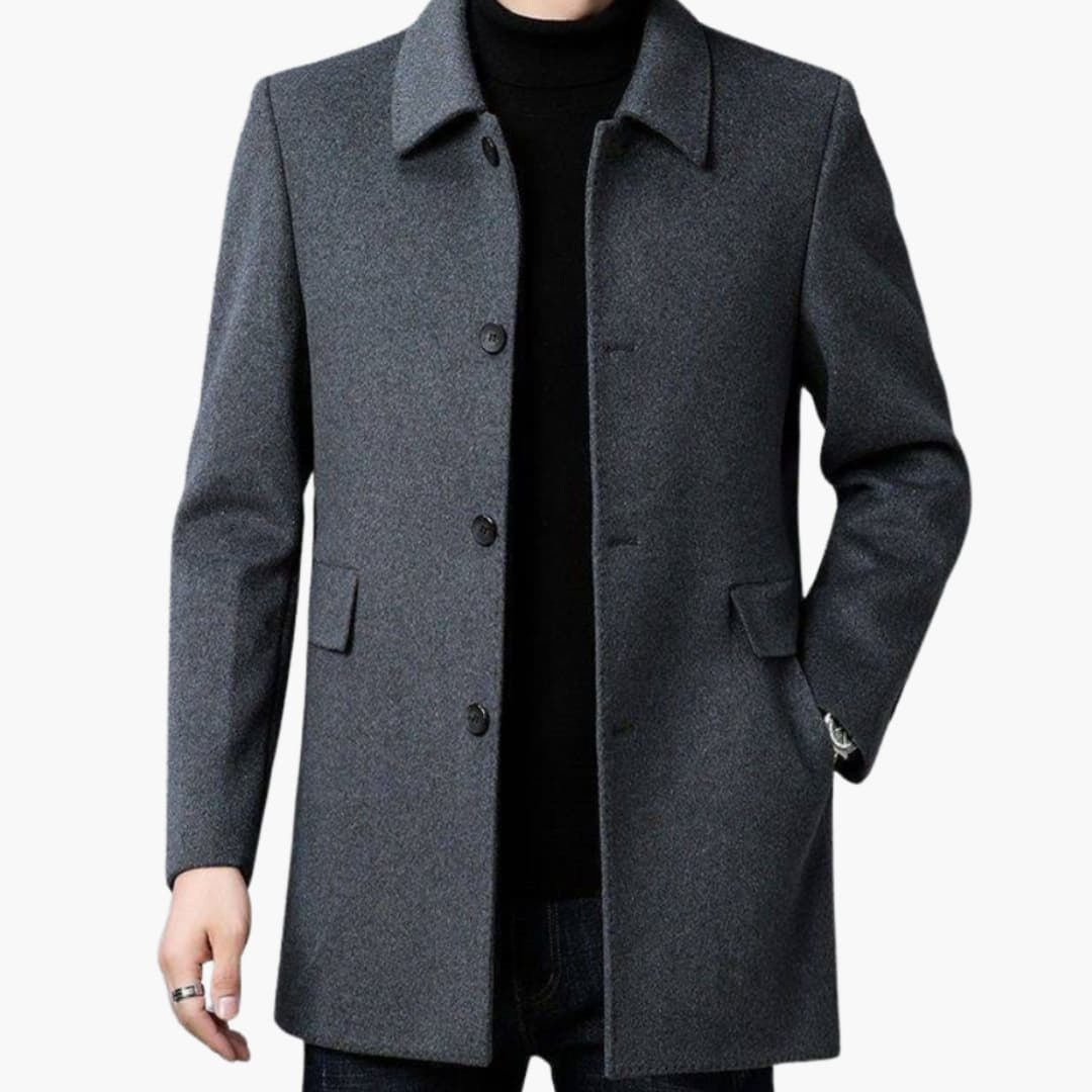 Men’s Coat with Button Closure and Classic Collar