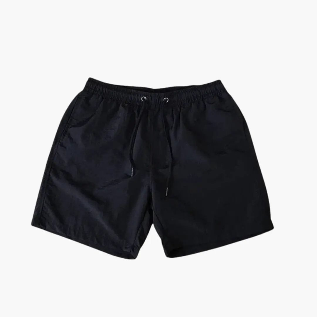 Men's black knee-length jogger shorts with drawstring and zip pockets