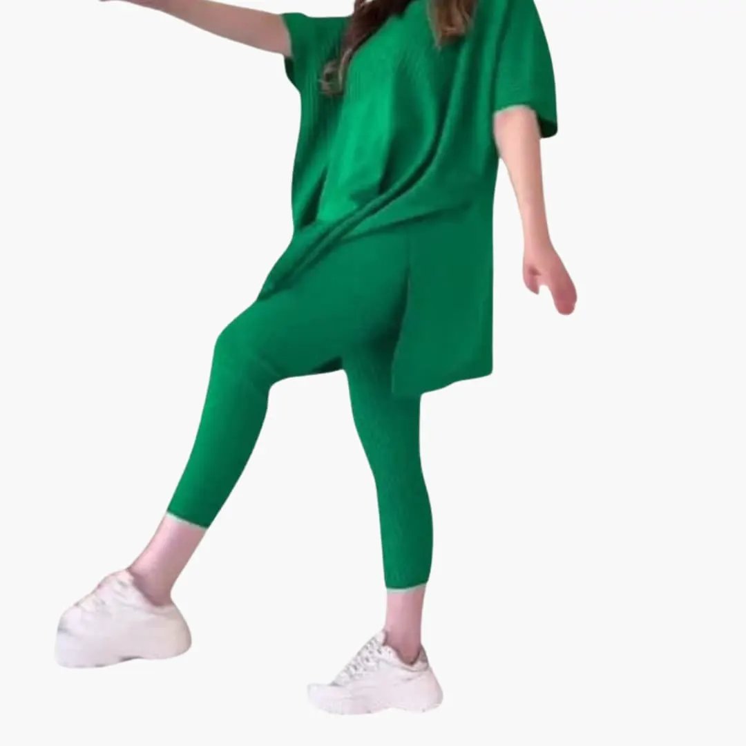 Women's knit two-piece set with long-sleeve top and straight-leg pants in green