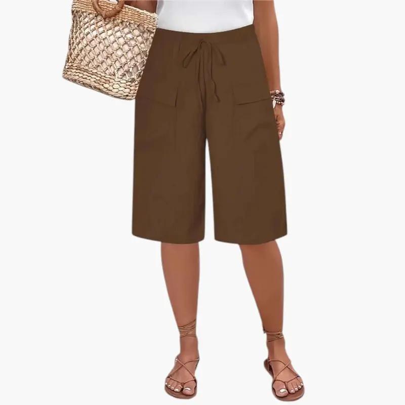 Women's brown Bermuda shorts with drawstring waist and front pockets